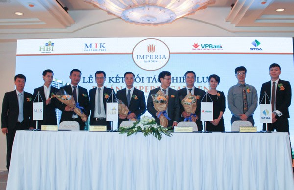 Khu phức hợp khép kín với căn hộ cao cấp và biệt thự song lập Khu phức hợp khép kín với căn hộ cao cấp và biệt thự song lập