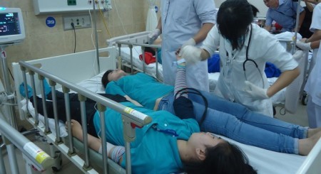 Điều tra, xử lý vụ ngộ độc thực phẩm tại Đồng Nai Điều tra, xử lý vụ ngộ độc thực phẩm tại Đồng Nai
