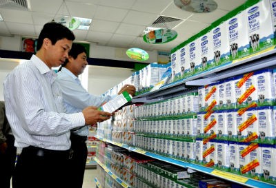 Vinamilk tiếp tục lọt top 100 doanh nghiệp giá trị nhất ASEAN Vinamilk là công ty sữa duy nhất tại Việt Nam tiếp tục lọt top 100 doanh nghiệp giá trị nhất ASEAN năm 2015