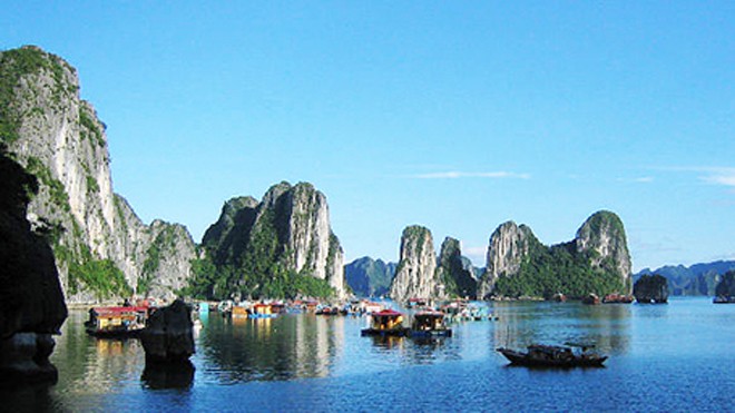 Kinh nghiệm du lịch Vịnh Hạ Long vào mùa hè Vịnh Bái Tử Long