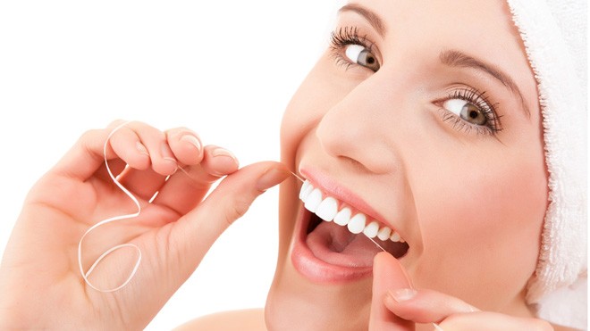 Người bị suy thận: Tránh mắc kèm viêm nha chu Miệng là một “con đường” cho vi khuẩn xâm nhập vào máu qua nướu răng