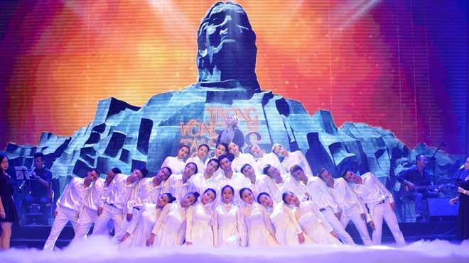 Chương trình “Trong vòng tay Mẹ” tri ân các Mẹ Việt Nam Anh hùng Chương trình “Trong vòng tay Mẹ” tri ân các Mẹ Việt Nam Anh hùng
