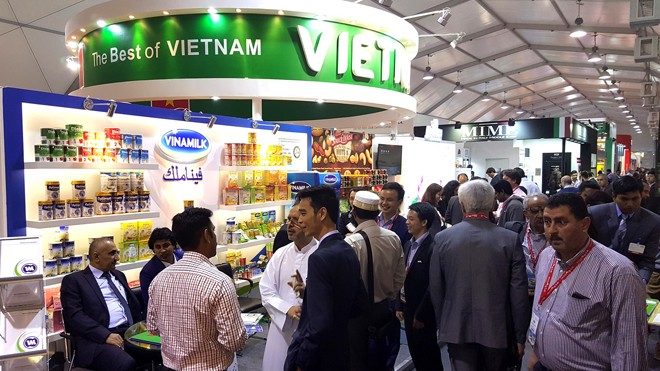 Chuyến xuất ngoại đầu tiên của Vinamilk Chuyến xuất ngoại đầu tiên của Vinamilk