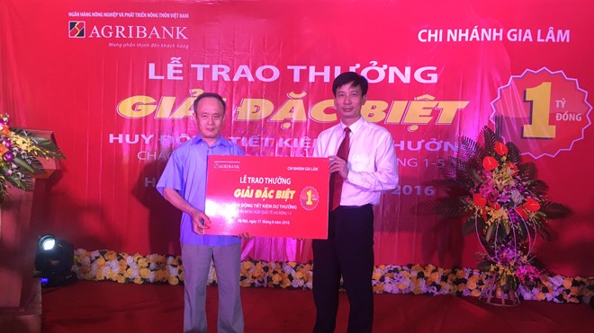 Thêm một khách hàng trúng thưởng 01 tỷ đồng từ Agribank Thêm một khách hàng trúng thưởng 01 tỷ đồng từ Agribank