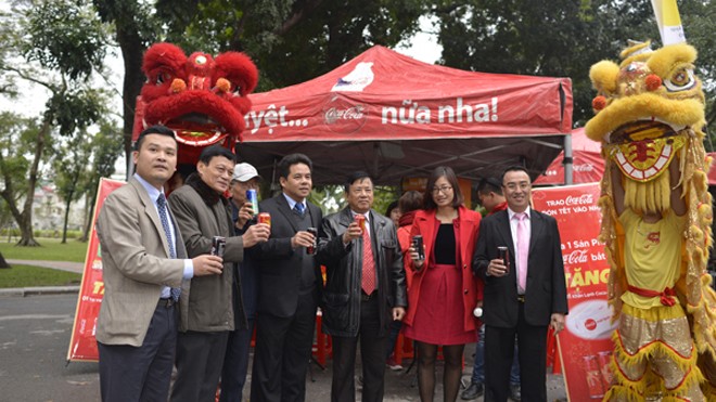 Tưng bừng khai mạc hội chợ đồ và hàng tiêu dùng chào xuân 2017 Tưng bừng khai mạc hội chợ đồ và hàng tiêu dùng chào xuân 2017