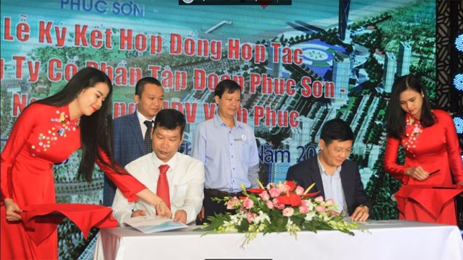 Giao đất sân bay Nha Trang cho Công ty Cổ phần Tập đoàn Phúc Sơn Giao đất sân bay Nha Trang cho Công ty Cổ phần Tập đoàn Phúc Sơn