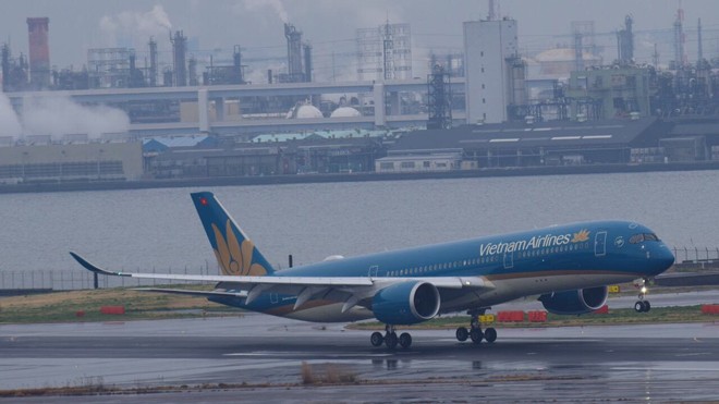 Đưa Airbus A350 vào khai thác đường bay Hà Nội – Nhật Bản Máy bay A 350 của Vietnam Airlines tại sân bay Haneda