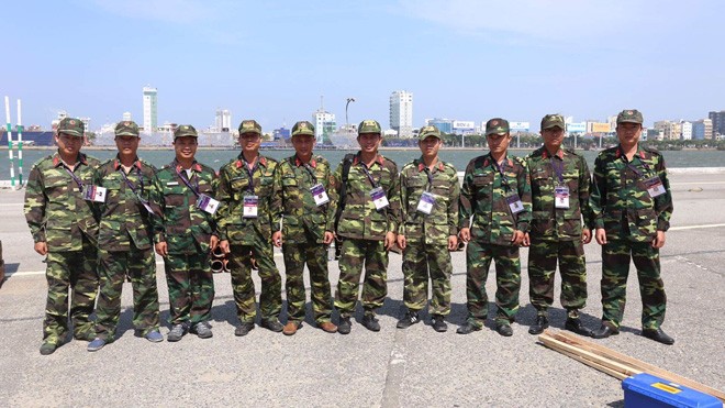 Đội Việt Nam tiết lộ công nghệ bắn pháo hoa hàng đầu thế giới Đội Việt Nam tiết lộ công nghệ bắn pháo hoa hàng đầu thế giới