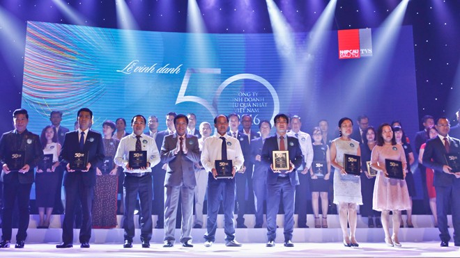 Vinamilk 6 năm liền lọp top “50 công ty kinh doanh hiệu quả nhất Việt Nam” Vinamilk 6 năm liền lọp top “50 công ty kinh doanh hiệu quả nhất Việt Nam”
