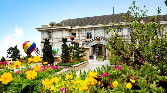 Sun World Ba Na Hills được vinh danh “Khu du lịch hàng đầu Việt Nam” Sun World Ba Na Hills được vinh danh “Khu du lịch hàng đầu Việt Nam”