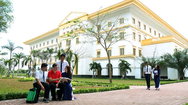Những kỹ năng làm việc thu hút nhà tuyển dụng của sinh viên Kinh Tế Trường Đại học Tân Tạo luôn tạo môi trường học tập giúp sinh viên có điều kiện phát huy khả năng tư duy cũng như kỹ năng hội nhập một cách tốt nhất
