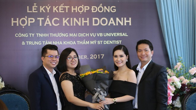 Công ty VB Universal kết hợp Nha Khoa S.T Dentist tri ân khách hàng Lễ ký kết hợp tác giữa công ty VB Universal và trung tâm nha khoa S.T Dentist
