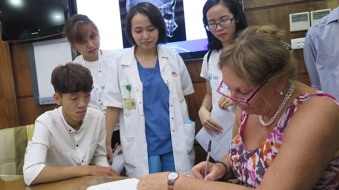 BV Hồng Ngọc phối hợp phẫu thuật dị tật miễn phí cho trẻ em BV Hồng Ngọc phối hợp phẫu thuật dị tật miễn phí cho trẻ em