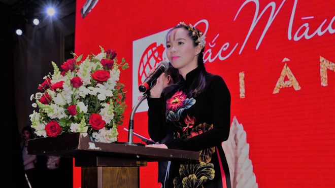 Việt Hưng Phát làm chương trình 'Sắc Màu Tri Ân 2017' dành cho 1.000 khách hàng Đại diện BLĐ Việt Hưng Phát gửi lời tri ân sâu sắc đến quý Đối tác và 800 Khách Hàng