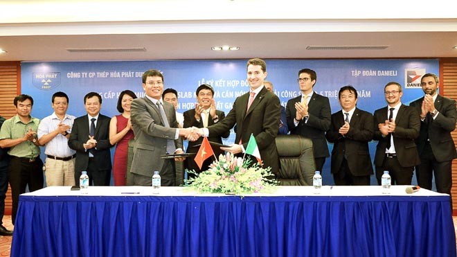 Hòa Phát Dung Quất mua dây chuyền sản xuất thép cuộn cán nóng hiện đại nhất thế giới Hòa Phát Dung Quất mua dây chuyền sản xuất thép cuộn cán nóng hiện đại nhất thế giới