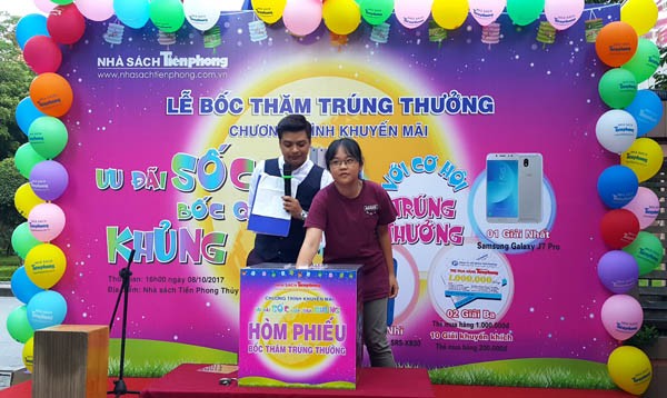 5 giải thưởng chương trình ưu đãi của Nhà sách Tiền Phong đã có chủ 5 giải thưởng chương trình ưu đãi của Nhà sách Tiền Phong đã có chủ
