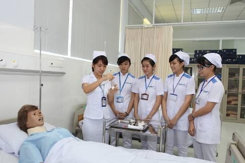 Tiết kiệm 130 triệu đồng khi học điều dưỡng tại Đức Tiết kiệm 130 triệu đồng khi học điều dưỡng tại Đức