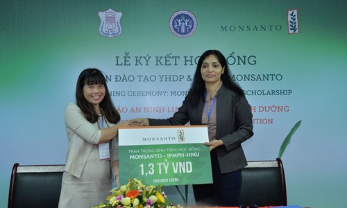 Ký kết học bổng Monsanto - IPMPH-HMU trị giá hơn 1,3 tỷ đồng Lễ ký kết Học bổng Nghiên cứu Viện Đào tạo YHDP & YTCC – Monsanto