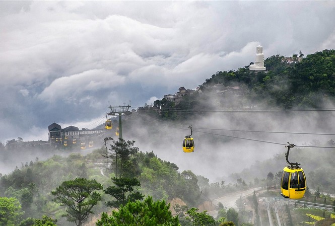 'Thánh Nicolas' sẽ diễu hành quanh Làng Pháp Bà Nà Hills Giáng sinh này 'Thánh Nicolas' sẽ diễu hành quanh Làng Pháp Bà Nà Hills Giáng sinh này