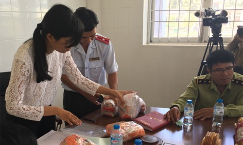 An toàn thực phẩm cần phải được giám sát đến tận khu dân cư phường, xã… Công tác kiểm tra ATTP tại Thành phố Hồ Chí Minh