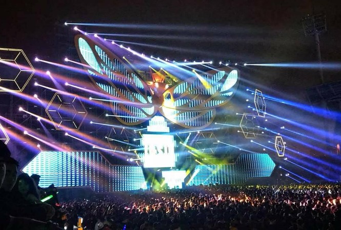 MB chiếm chọn trái tim giới trẻ Việt bằng lễ hội âm nhạc eMBee Music Connection MB chiếm chọn trái tim giới trẻ Việt bằng lễ hội âm nhạc eMBee Music Connection