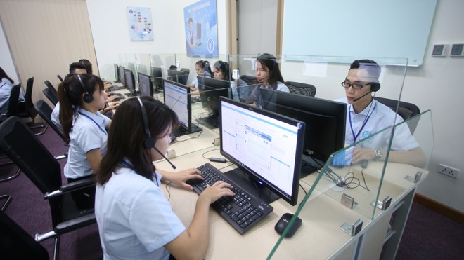 Làm thủ tục BHXH thời… 4.0 Trung tâm điều hành Hệ thống Công nghệ thông tin của BHXH Việt Nam