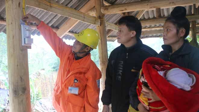 EVNNPC hướng dẫn triển khai thực hiện giá bán điện mới EVNNPC hướng dẫn triển khai thực hiện giá bán điện mới