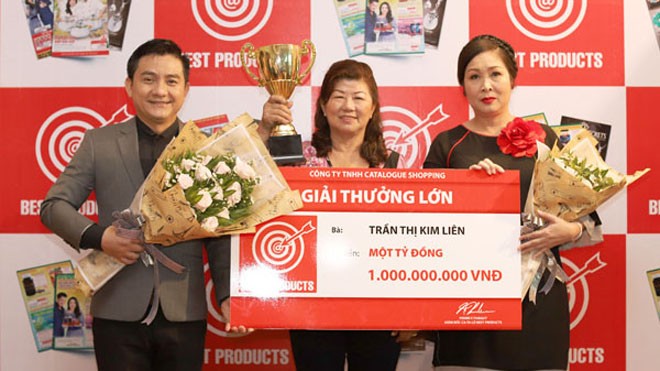 3 khách hàng ở 3 miền trúng các giải thưởng giá trị của Best Products 3 khách hàng ở 3 miền trúng các giải thưởng giá trị của Best Products