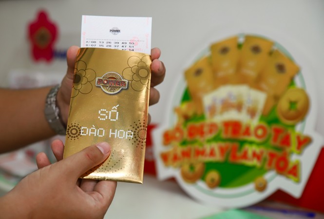 Chơi Tết tiết kiệm, tặng vé số tự chọn Vietlott thay tiền lì xì Lì xì bằng vé số tự chọn Power 6/55