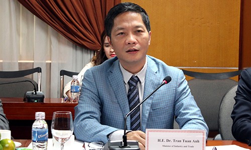 Bộ Công Thương hứa xử lý sớm dự án muối mỏ Kali tại Lào Bộ trưởng Tuấn Anh tại hội đàm chiều 4/4.