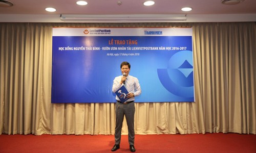 LienVietpostBank trao 165 suất học bổng sinh viên năm học 2016–2017 LienVietpostBank trao 165 suất học bổng sinh viên năm học 2016–2017