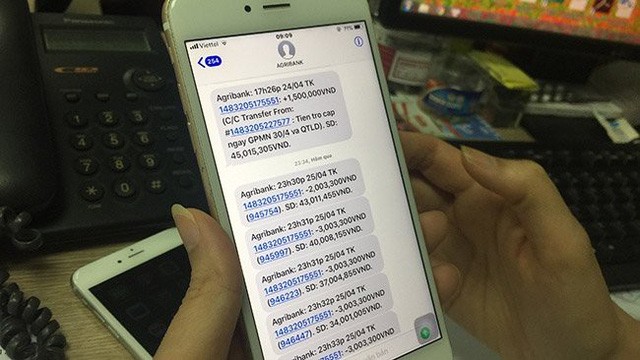 Cảnh giác: Hàng trăm tài khoản bị hacker trộm tiền ở cây ATM Liên tục trong đêm tài khoản này bị rút tiền lên đến 20 triệu đồng