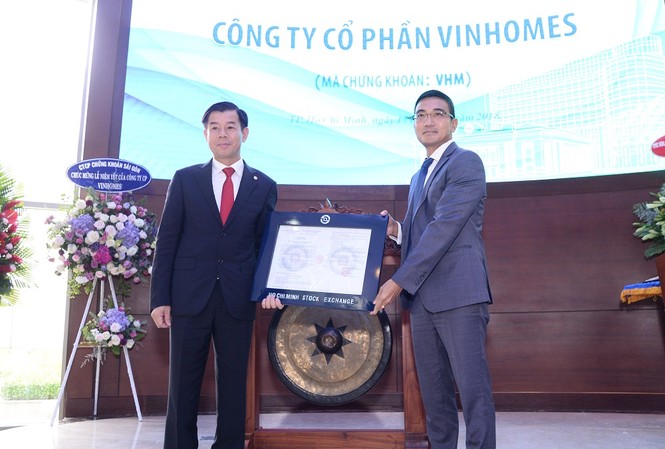 Vinhomes chính thức niêm yết 2.68 tỷ cổ phiếu – Mã VHM Vinhomes chính thức niêm yết 2.68 tỷ cổ phiếu – Mã VHM