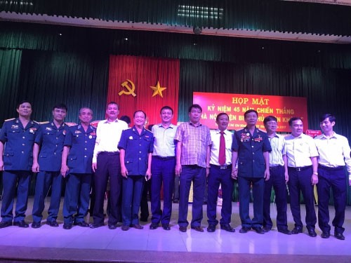 Chủ tịch Công ty ĐTXD Thiên Lộc: Một doanh nhân Tâm - Tài Ông Vũ Văn Trường, Chủ tịch HĐQT kiêm TGĐ Công ty CP đầu tư - xây dựng Thiên Lộc và các đại biểu tại buổi gặp mặt cựu phi công trung đoàn 370