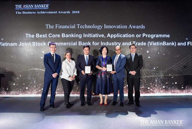 VietinBank nhận 'cú đúp' giải thưởng uy tín từ The Asian Banker VietinBank nhận 'cú đúp' giải thưởng uy tín từ The Asian Banker