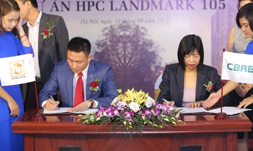 Cbre chính thức là đơn vị quản lý vận hành tòa nhà HPC LandMark 105 Lễ ký kết Hợp đồng giữa Hải Phát Thủ Đô và CBRE