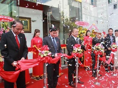 Hoa Sen đưa dây chuyền sản xuất tôn 400 tỷ đồng vào hoạt động Hoa Sen đưa dây chuyền sản xuất tôn 400 tỷ đồng vào hoạt động