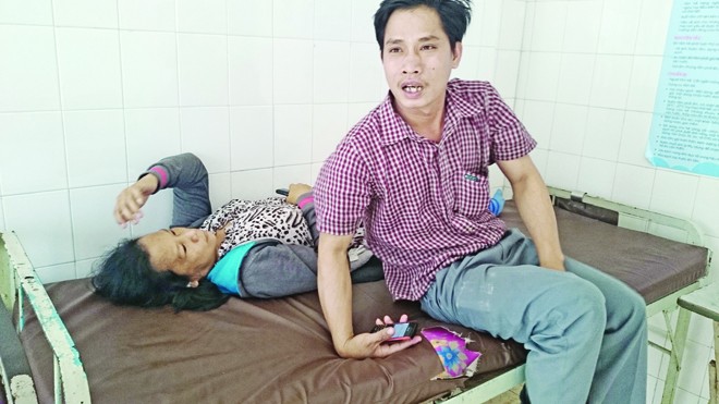 Truy lùng nghi phạm vụ bắt cóc trẻ sơ sinh Vợ chồng anh Hên - chị Tâm đau đớn kể lại sự việc con mình bị bắt cóc. Ảnh: L.N