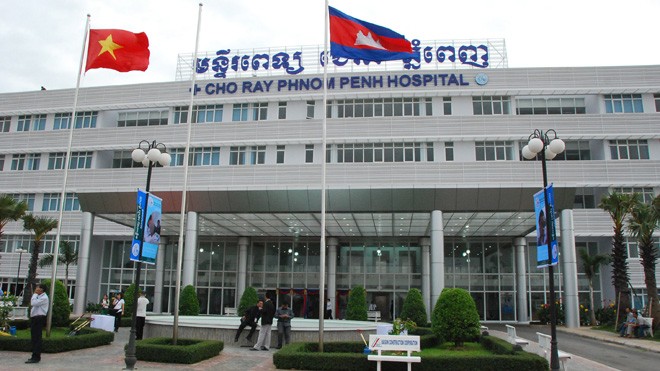 'Có một Chợ Rẫy' ở Phnom Penh Mặt tiền bệnh viện. Ảnh: Xuân Ba