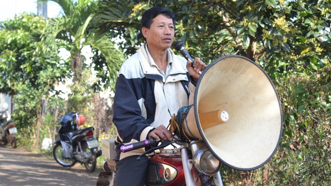 Đắk Nông có ông... mõ làng! Ông “mõ làng” đi thông báo