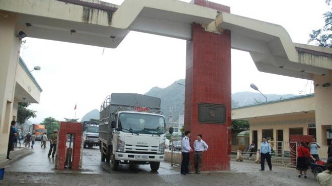 Dưa hấu ách tắc tại biên giới: Lượng xe thông quan tăng khoảng 20% Xuất nhập khẩu hàng hoá qua cửa khẩu Tân Thanh- Lạng Sơn. Ảnh: Báo Hải Quan.