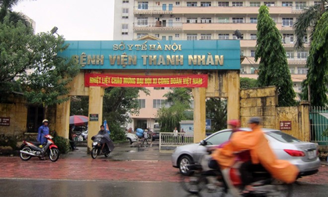 Nhiều sai sót trong xã hội hóa ở các bệnh viện Hà Nội Nhiều bệnh viện, điển hình như Thanh Nhàn đầu tư thiết bị không đầy đủ dẫn tới việc lệ thuộc vào thiết bị xã hội hóa. Ảnh; Thanh Niên.