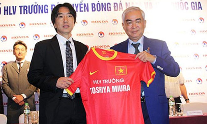 Tân HLV trưởng bóng đá Việt Nam kín lịch Tân HLV trưởng bóng đá Việt Nam kín lịch