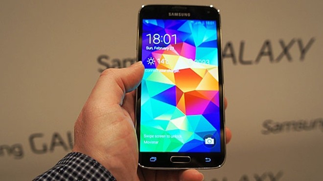 Đổi smartphone cũ lấy siêu phẩm Galaxy S5 nhận quà 7 triệu đồng Đổi smartphone cũ lấy siêu phẩm Galaxy S5 nhận quà 7 triệu đồng