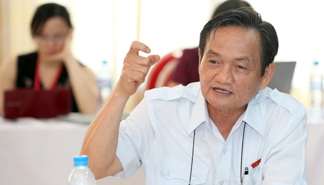 Cần tiết kiệm, thắt chặt chi tiêu Đại biểu Trần Du Lịch - Tổ TPHCM. ảnh : Hồng vĩnh