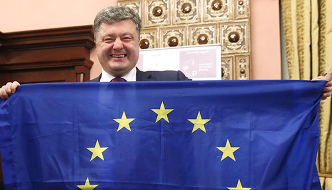 Tỷ phú sô cô la sẽ trở thành tổng thống Ukraine ? Ứng viên Petro Poroshenko