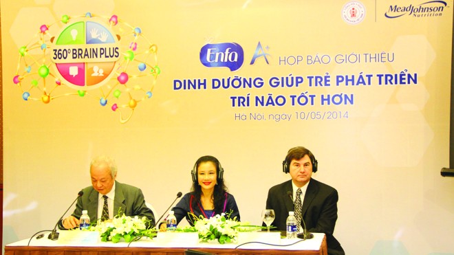 Mead Johnson giới thiệu sữa mới giúp phát triển trí não Họp báo giới thiệu dinh dưỡng giúp trẻ phát triển trí não tốt hơn