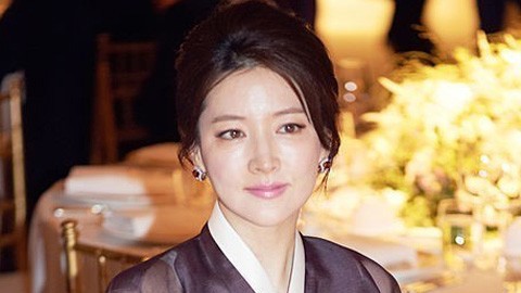 Chi tiền cứu người, sao phim 'Nàng Dae Jang Geum' gây cảm động Chi tiền cứu người, sao phim 'Nàng Dae Jang Geum' gây cảm động