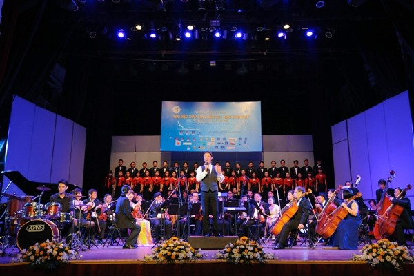 “Giai điệu Thắp Sáng Niềm Tin – Hope Symphony” “Giai điệu Thắp Sáng Niềm Tin – Hope Symphony”