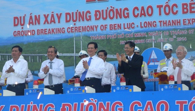 Thủ tướng phát lệnh khởi công cao tốc Bến Lức–Long Thành Thủ tướng phát lệnh khởi công cao tốc Bến Lức–Long Thành